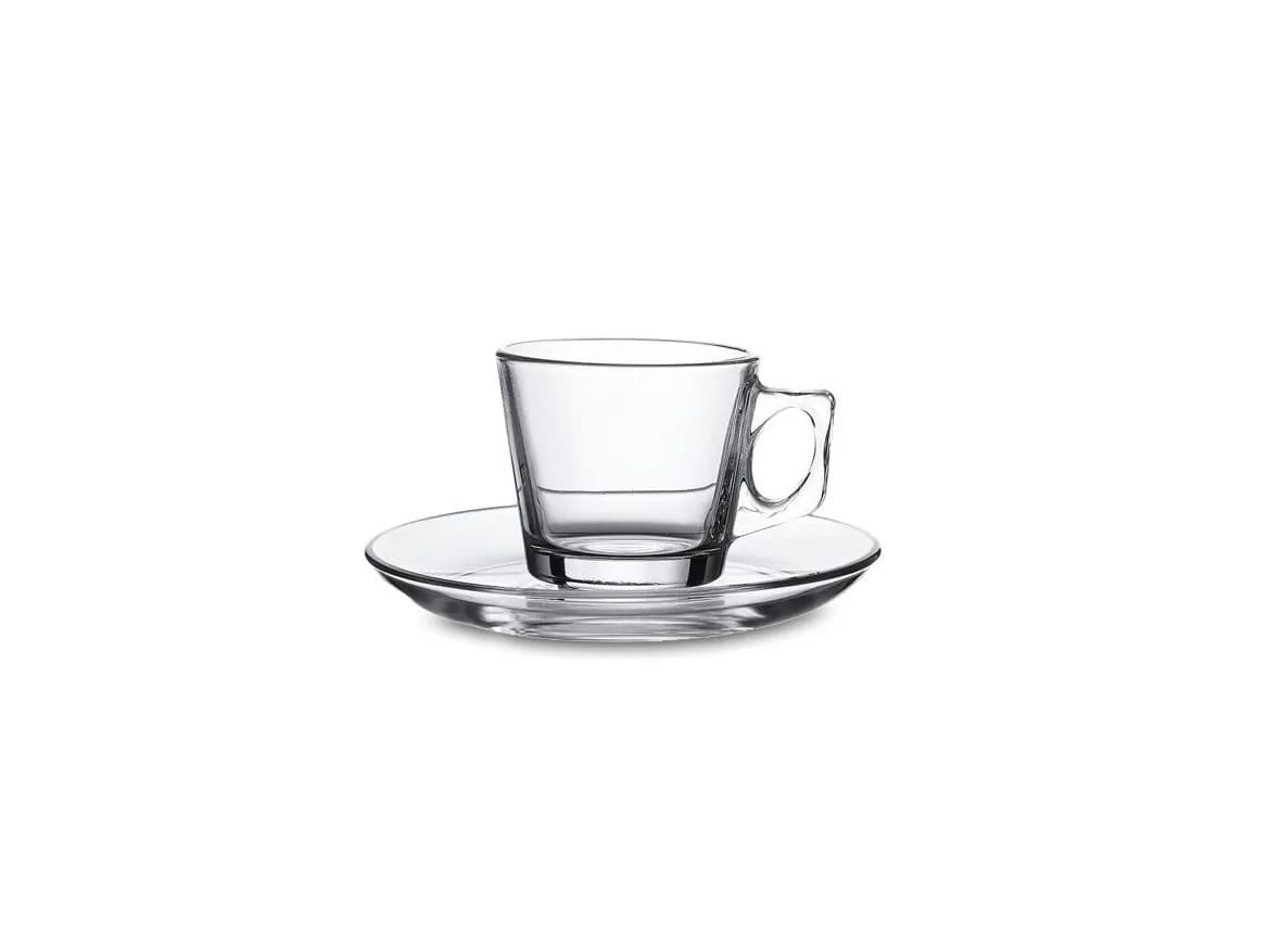 כוס זכוכית שקופה עם saucer, מתאימה להשכרת כלי אוכל לאירועים.